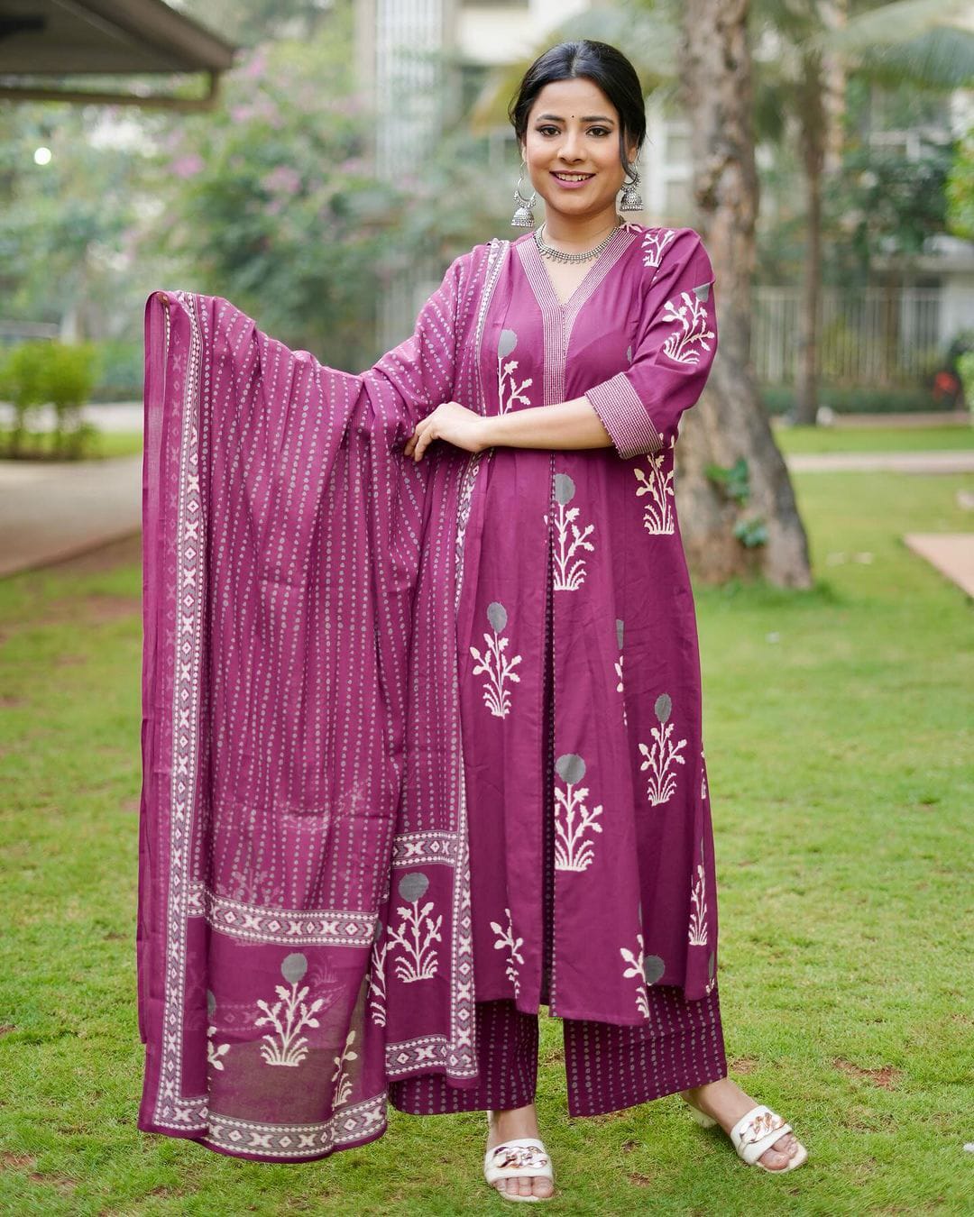 Akshar Designer A Line Cotton Kurti With Bottom Dupatta Wholesalers In Delhi
